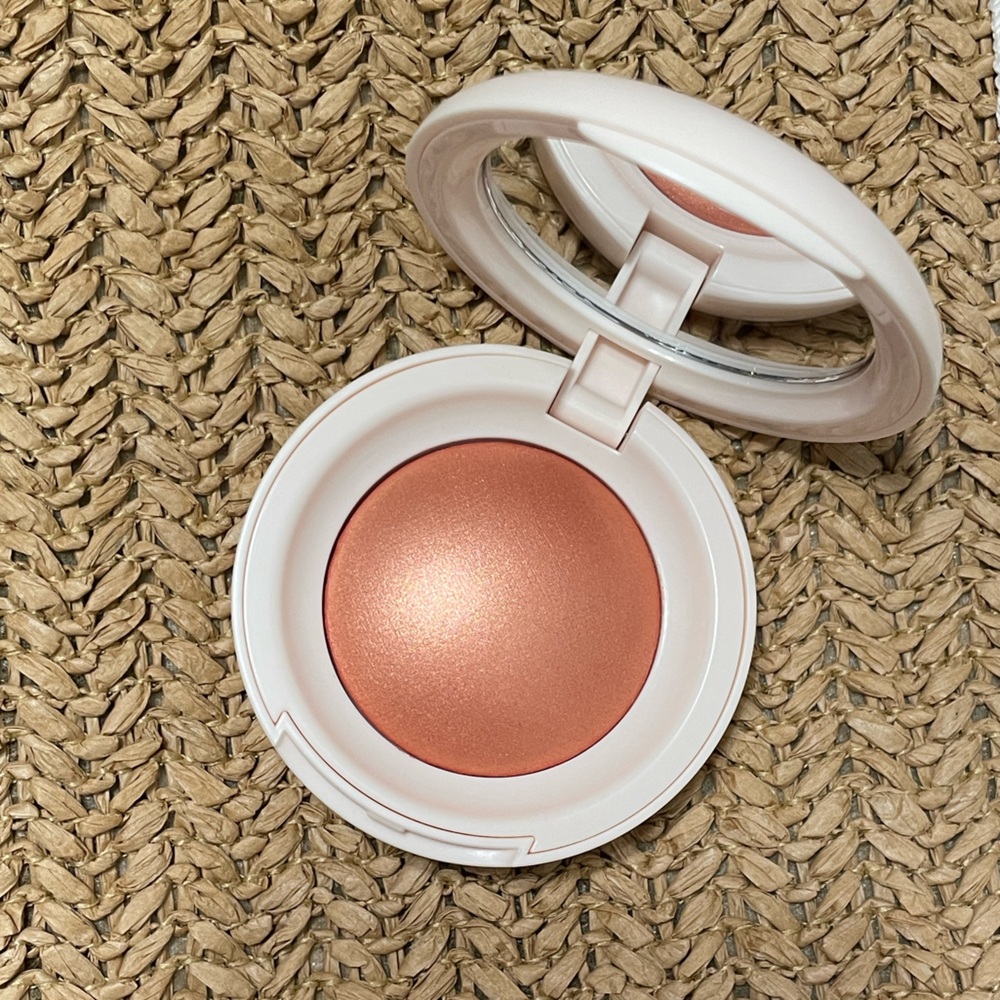 Rare Beauty Soft Pinch Luminous Powder Blush Compact Shade JOY - NEW - Picture 2 of 13